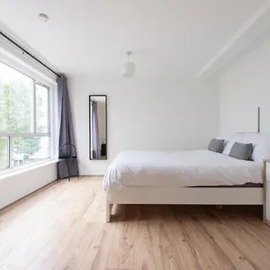 Modern Luxury By Mile End Apartment London