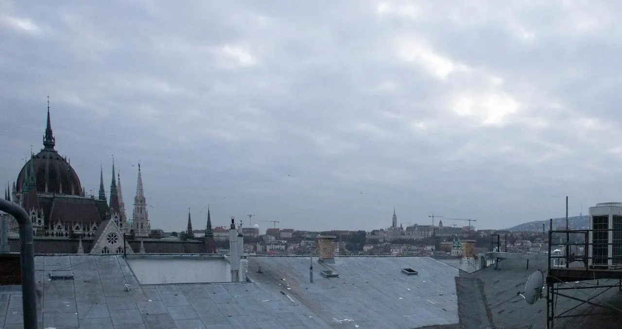 Parliamentpenthouse With Rooftop Terrace Budapest